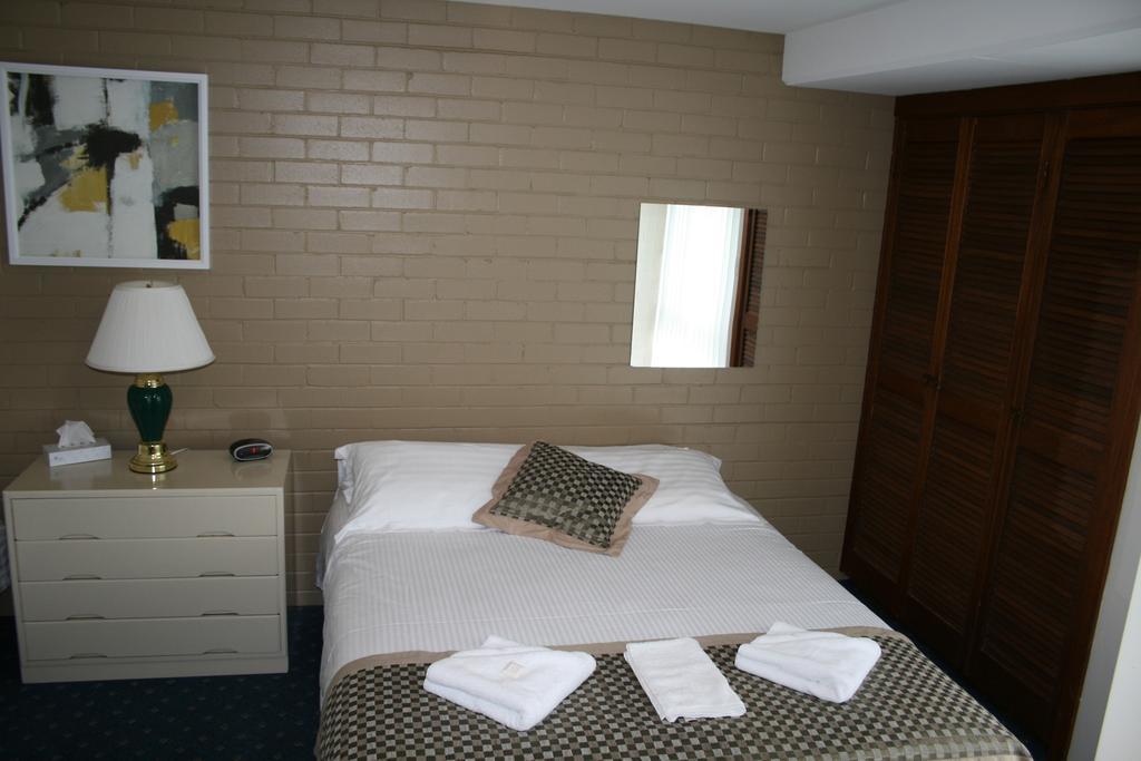 Blayney Leumeah Motel Exterior photo